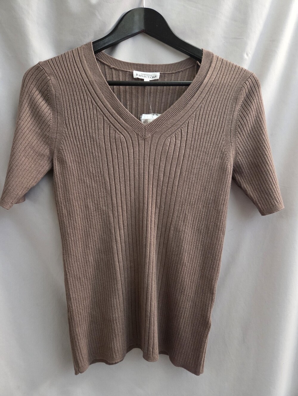 Northern Reflections Driftwood Ribbed V-Neck Top - Size S